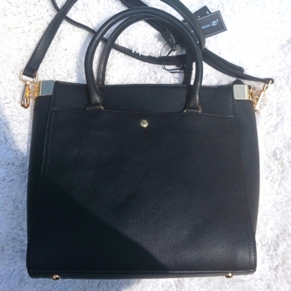 La Terre Vegan, Large Crossbody Purse. Peta Approved - Picture 5 of 6